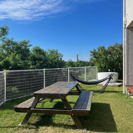 Ｖｉｌｌａ・Ｃｈａｒｍｅ Villa Мотобу Екстериор снимка